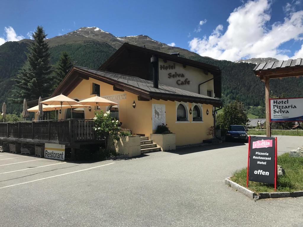 Hotel Pizzeria Selva Zernez Kültér fotó